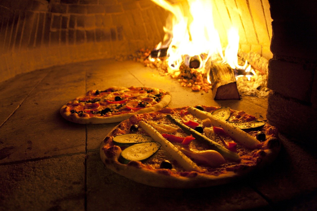 pizza, oven, wood stove-744405.jpg